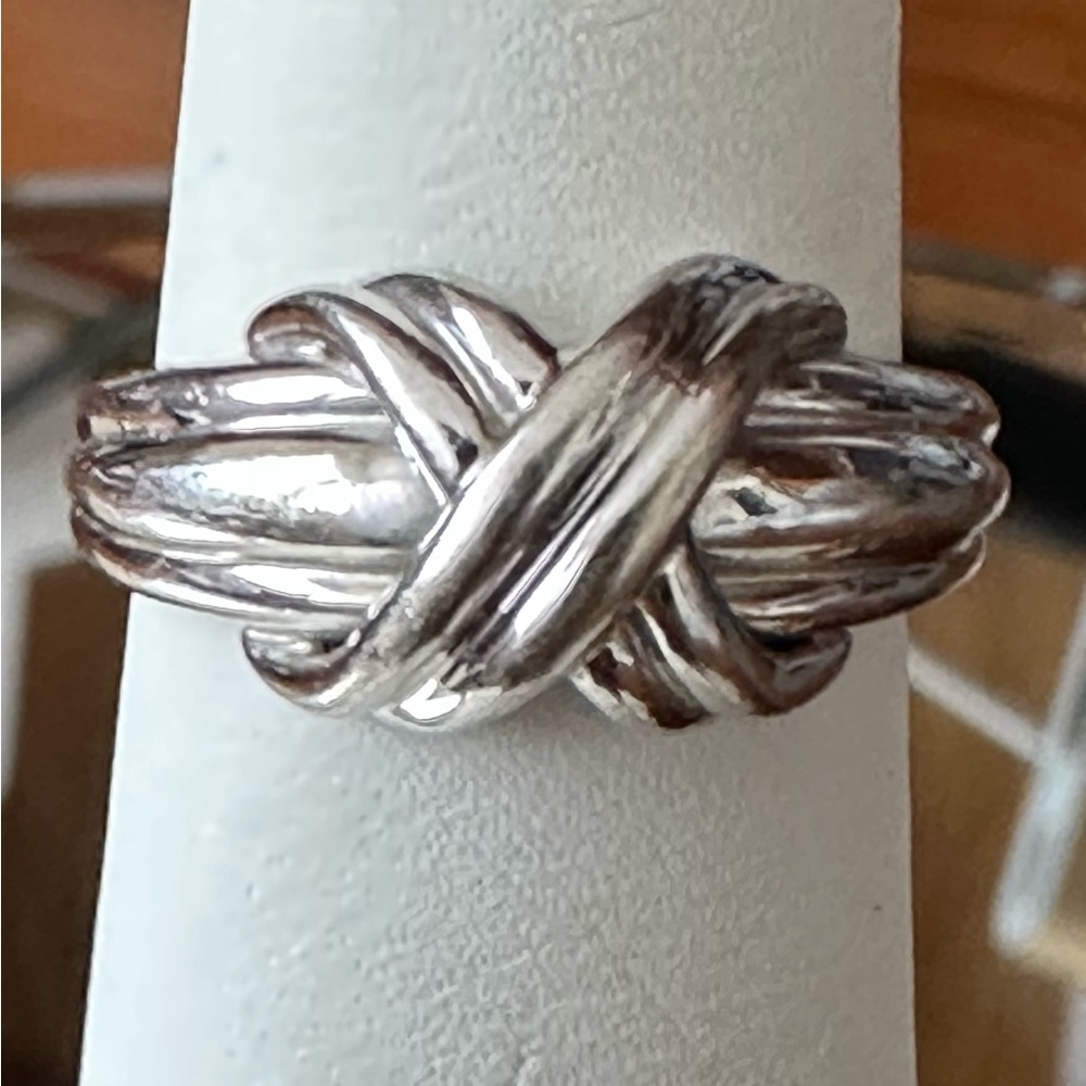 Tiffany & Co ring 18k white gold 5.5